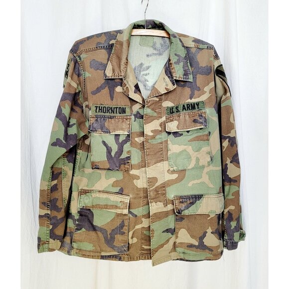 US Army 80s Woodland Camo Combat Jacket 1st CAVALRY Hell on Wheels THORNTON M/S - Picture 1 of 12